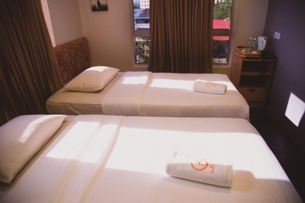 Altis Hotel Langkawi Куа Екстериор снимка